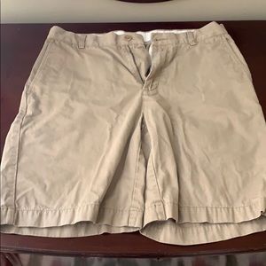 Khaki Shorts by Roundtree and York